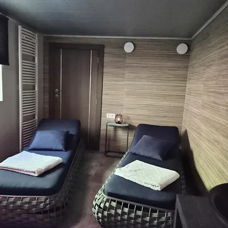 Tiny House *